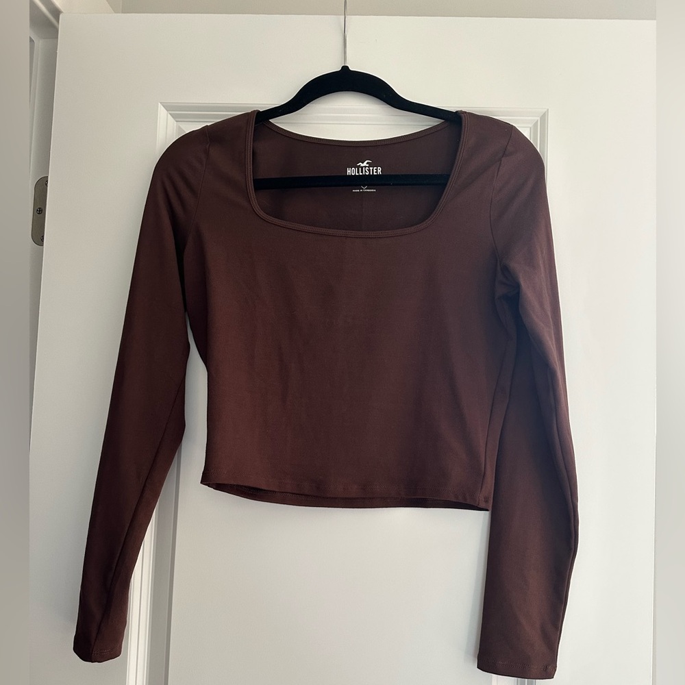 Hollister Women's Chocolate Long Sleeve Crop Top